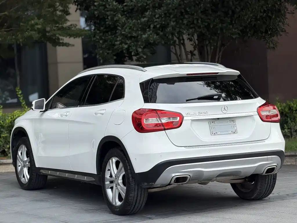 Mercedes-Benz GLA 2016 — фото 11