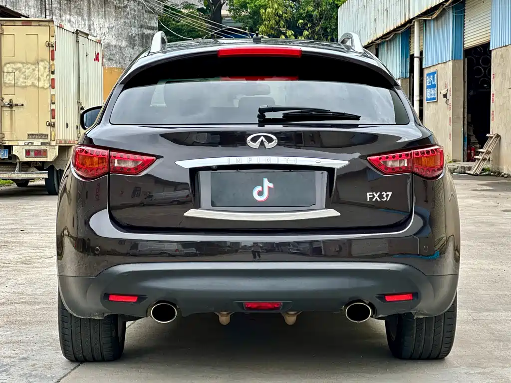 Infiniti FX 2012