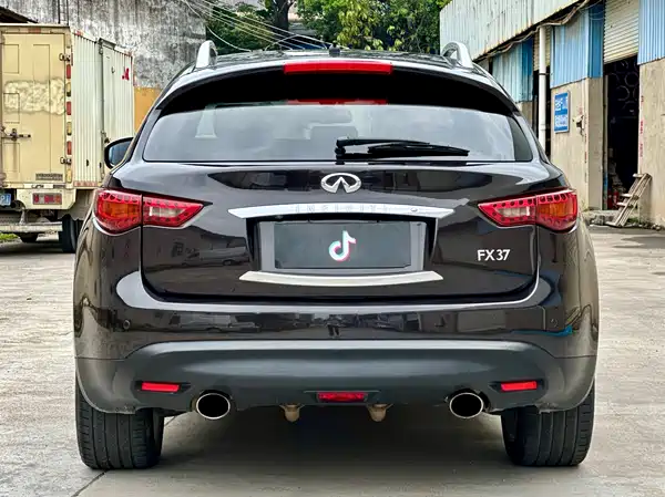 Infiniti FX 2012