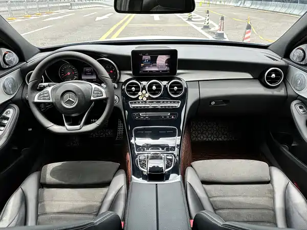 Mercedes-Benz C-Class 2018