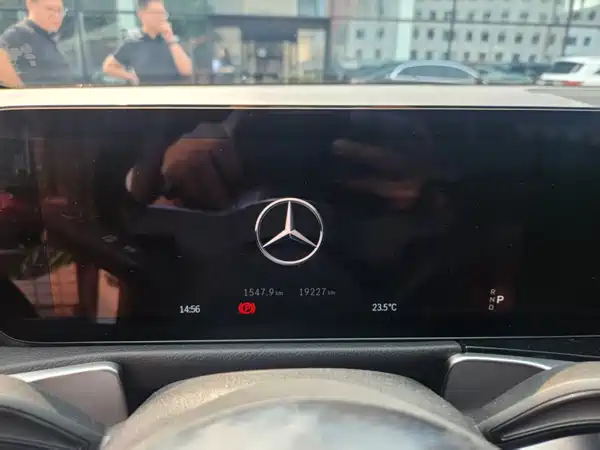 Mercedes-Benz GLB 2024