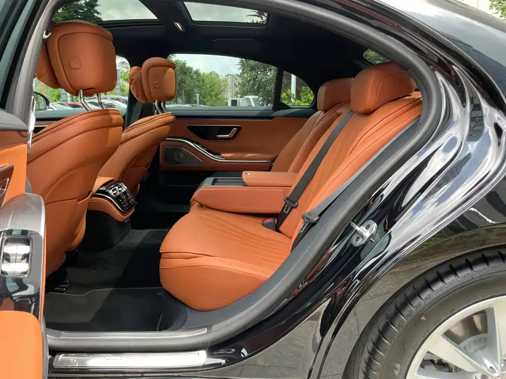 Mercedes-Benz S-Class 2024 — фото 13