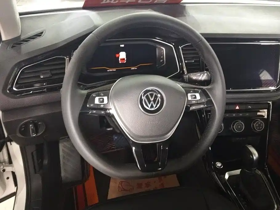 Volkswagen T-Roc 2022 — фото 15