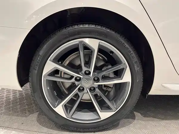 Audi A4L 2024