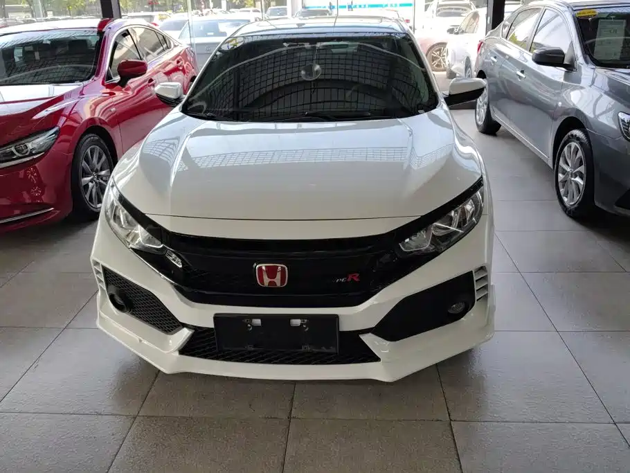 Honda Civic 2018 — фото 2