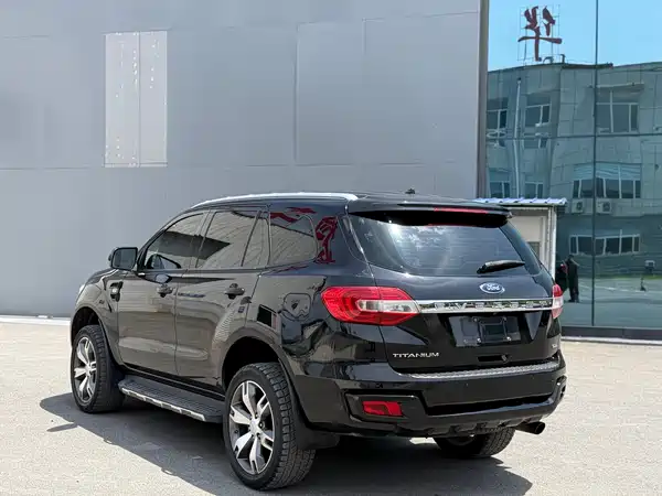 Ford Everest 2016