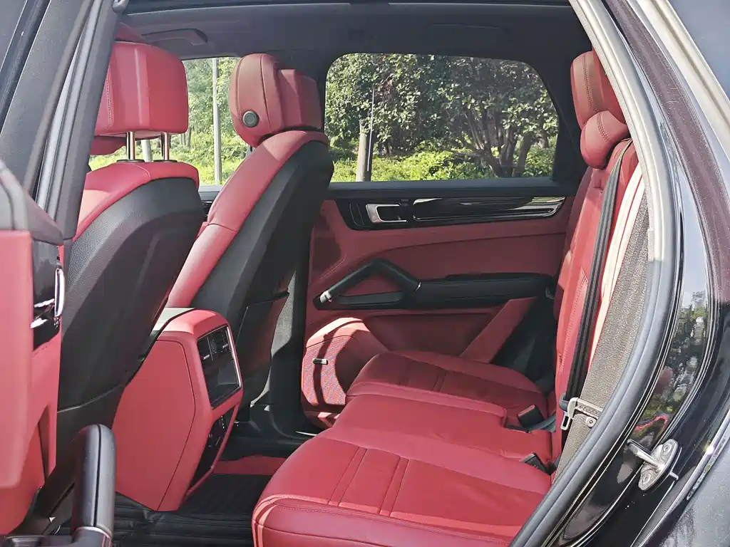 Porsche Cayenne 2019 — фото 15