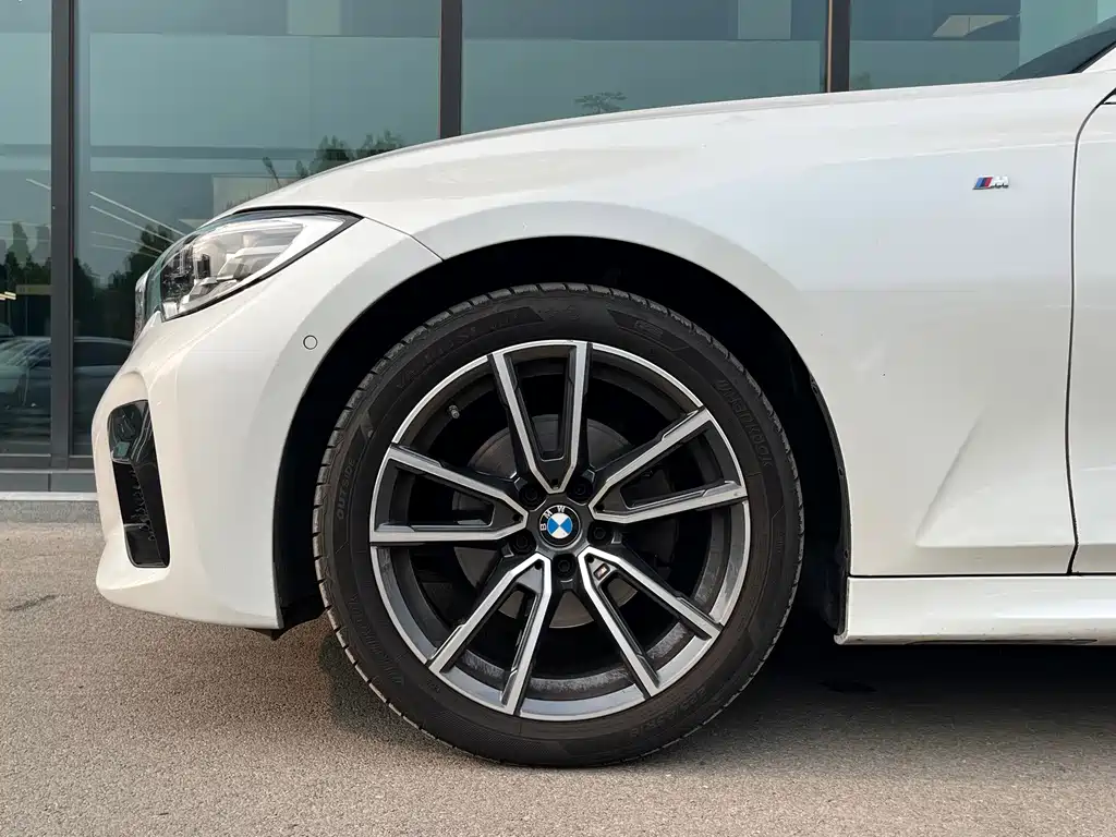 BMW 3 Series 2020