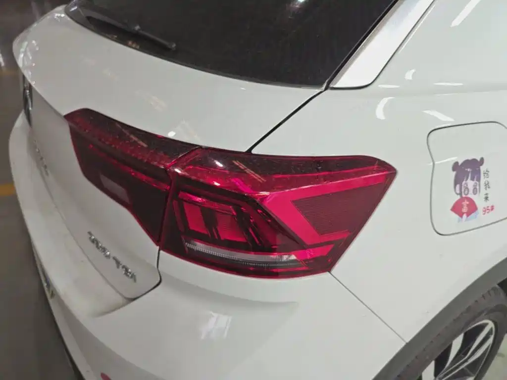 Volkswagen T-Roc 2022 — фото 4