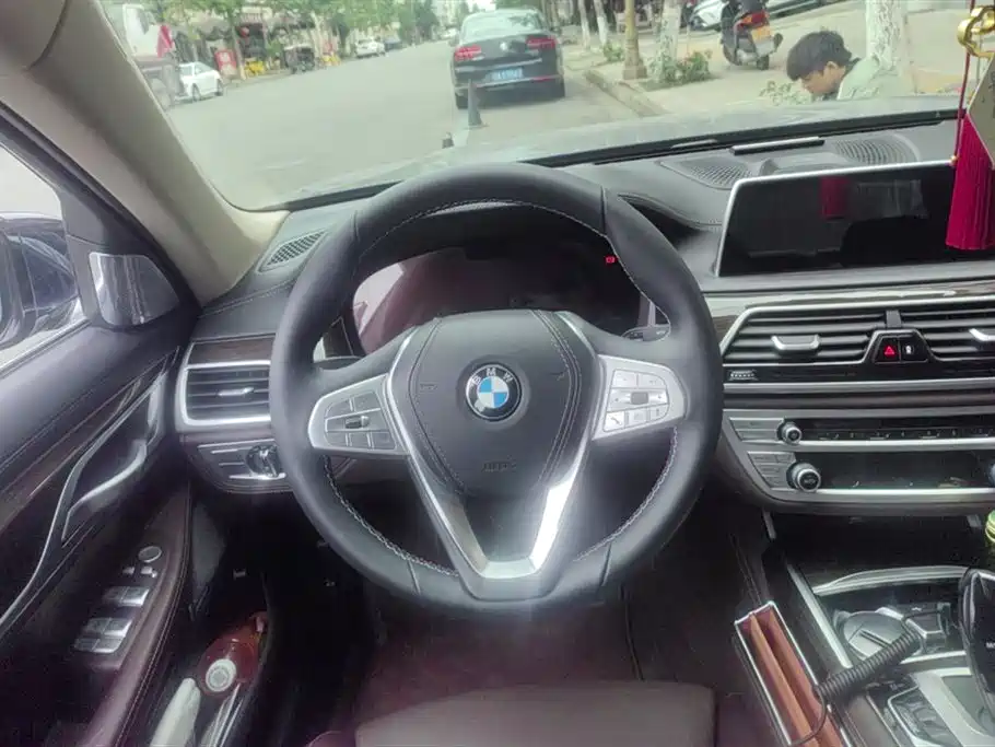 BMW 7 Series 2020 — фото 15