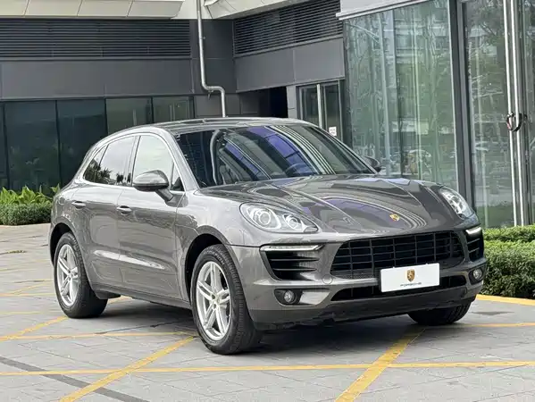 Porsche Macan 2016