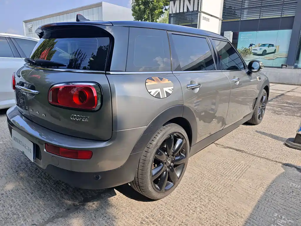 MINI Clubman 2019 — фото 13