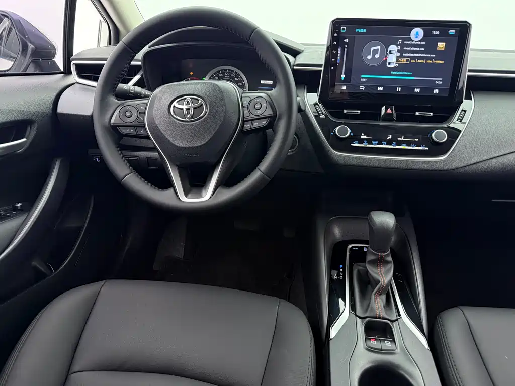 Toyota Corolla 2022 — фото 10