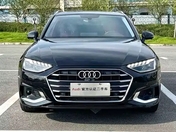 Audi A4 2021