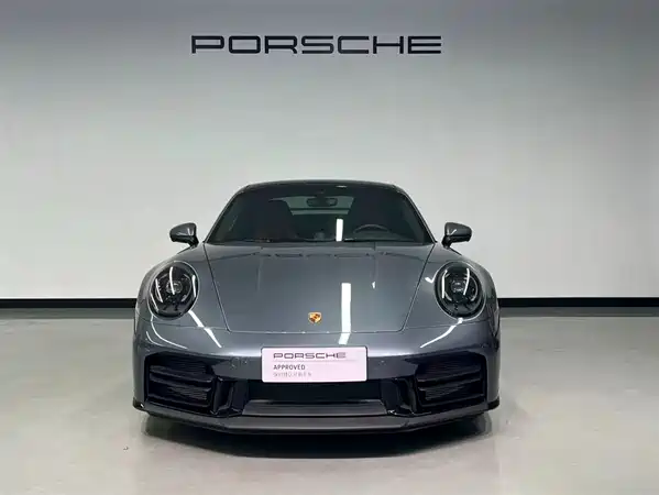 Porsche 911 2025