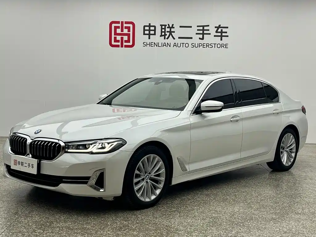 BMW 5 Series 2022 — фото 1