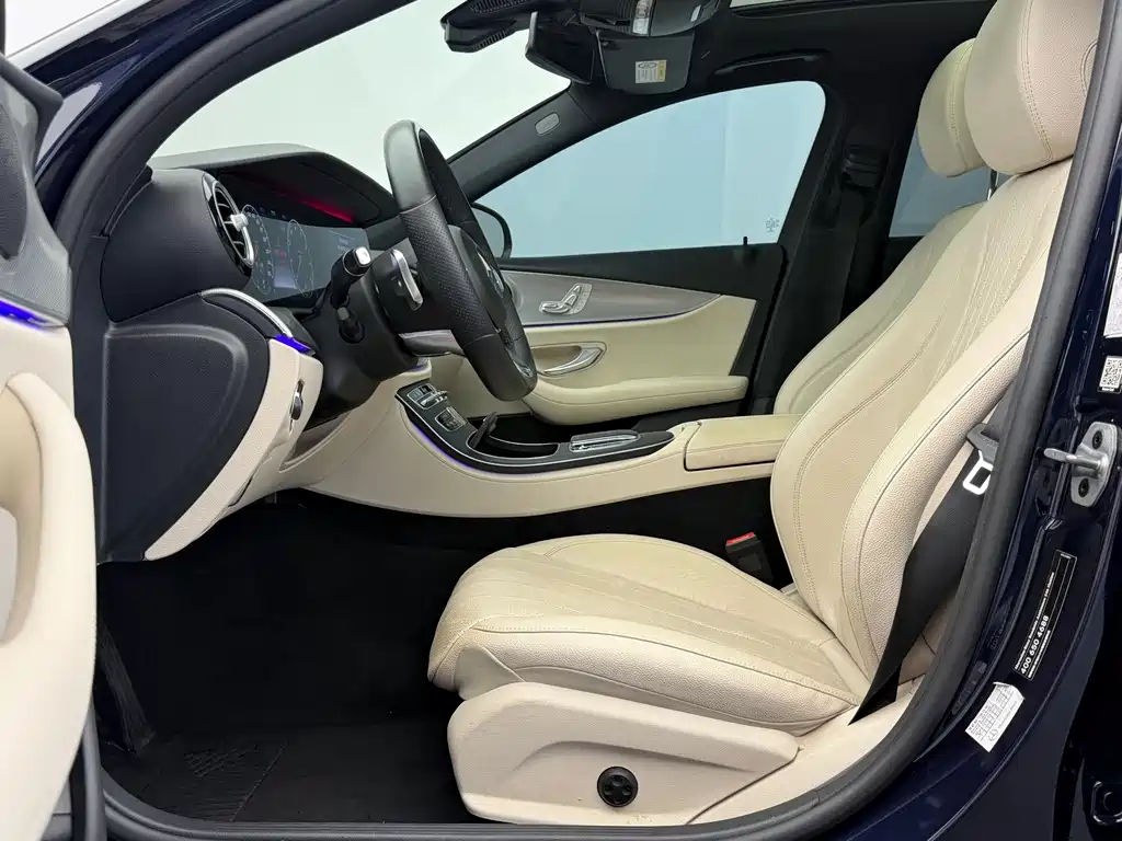 Mercedes-Benz E-Class 2019 — фото 16