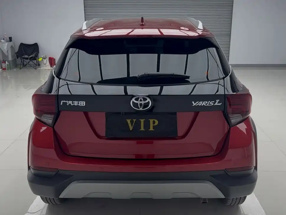 Toyota Yaris L 2022