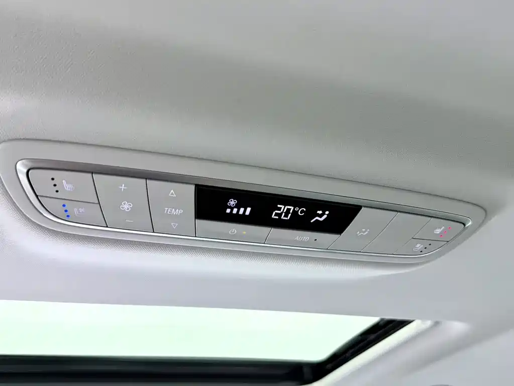 Buick GL8 New Energy 2024 — фото 16