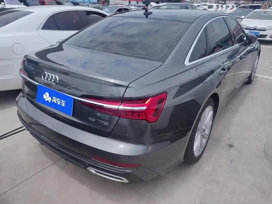 Audi A6L 2020