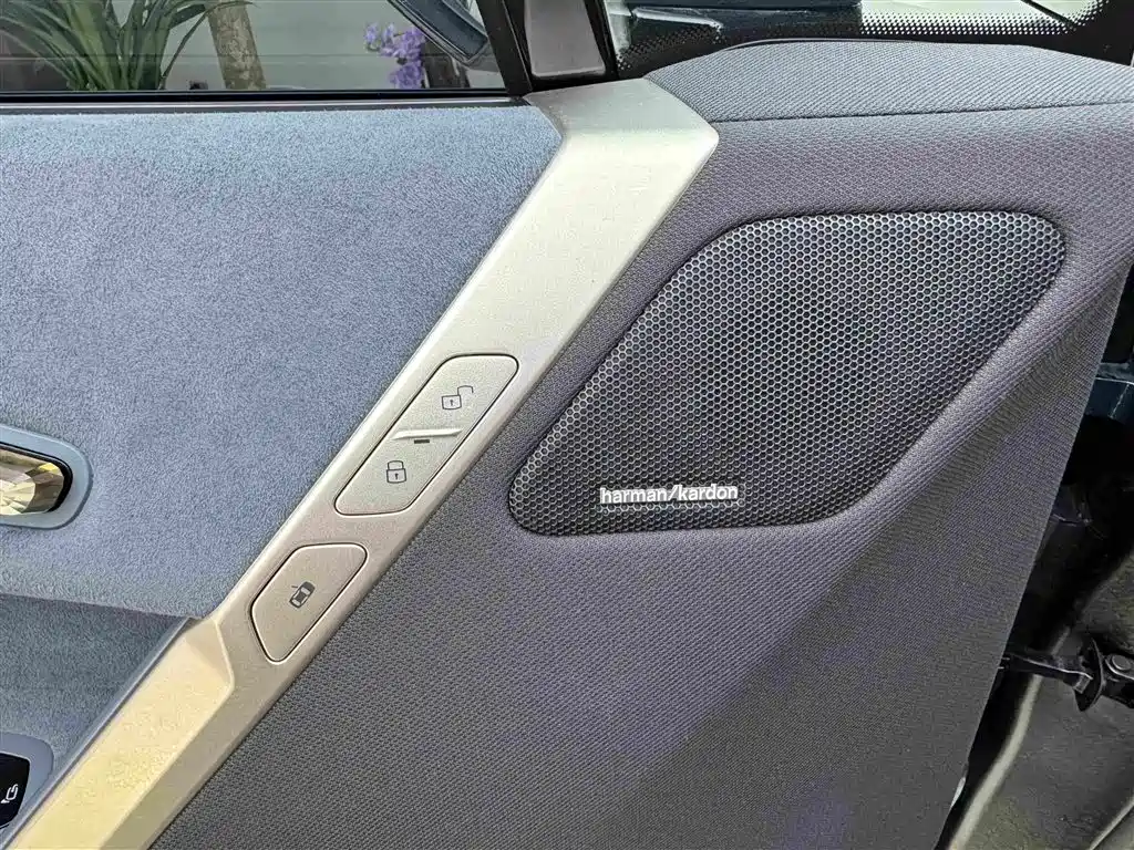 BMW iX 2022 — фото 17