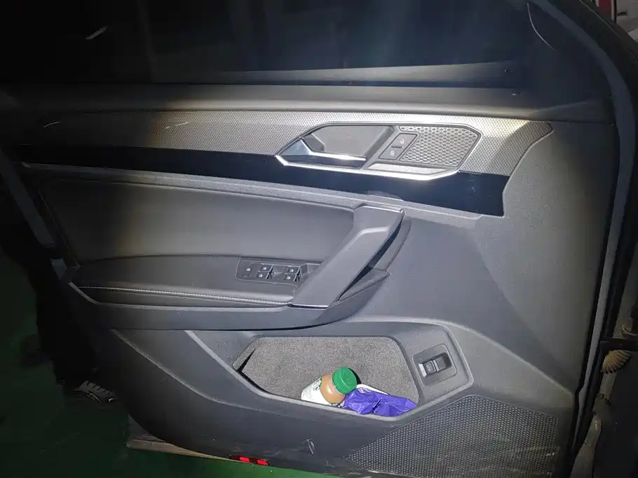 Volkswagen X 2022