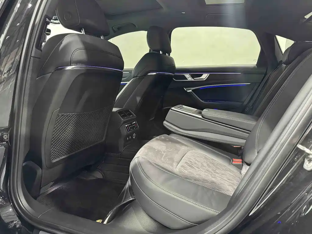 Audi A6L 2024