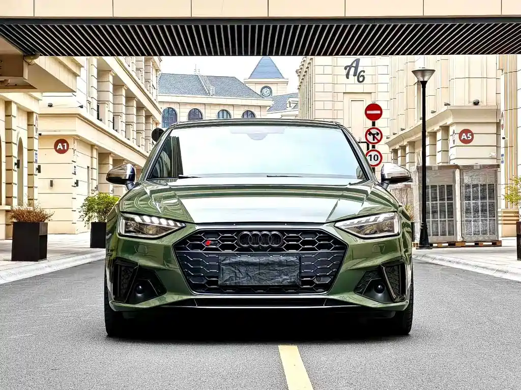 Audi S4 2024