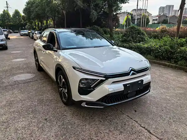 Citroën Versailles C5 X 2021