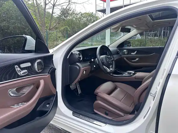 Mercedes-Benz E-Class 2016