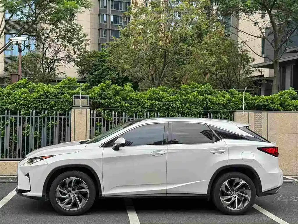 Lexus RX 2018 — фото 2