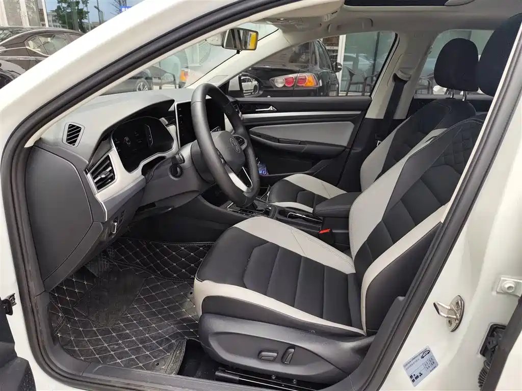 Volkswagen Bora 2024
