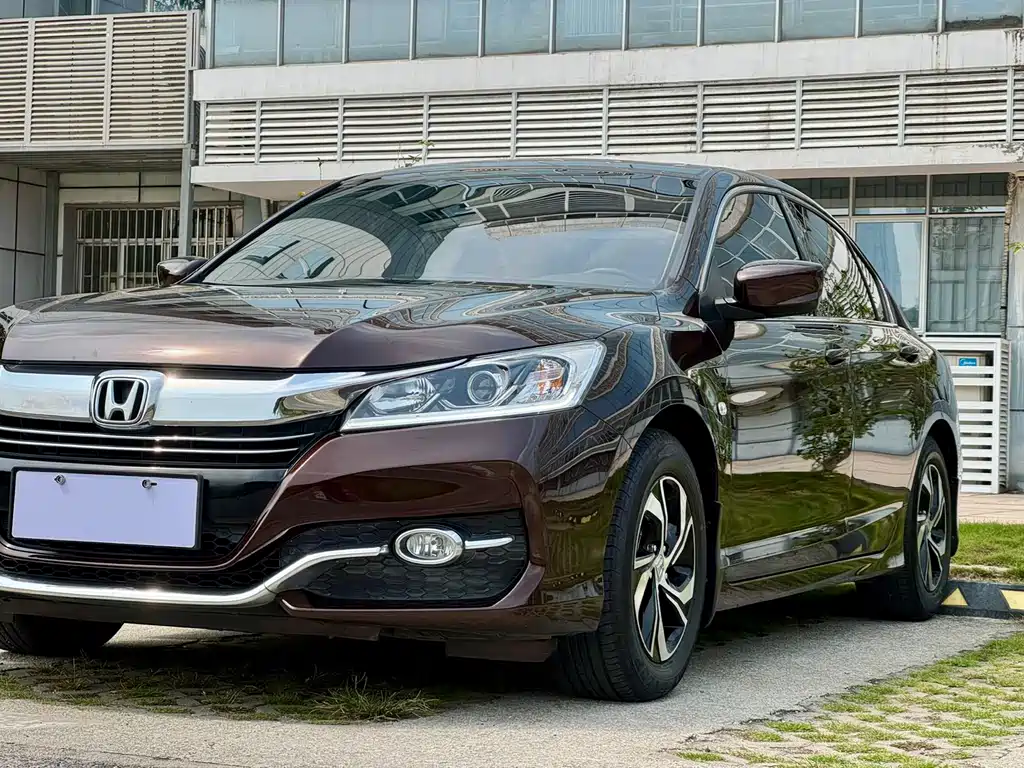 Honda Accord 2016 — фото 15
