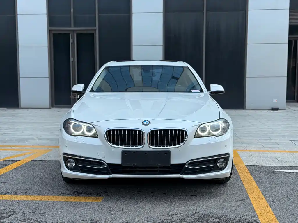 BMW 5 Series 2016