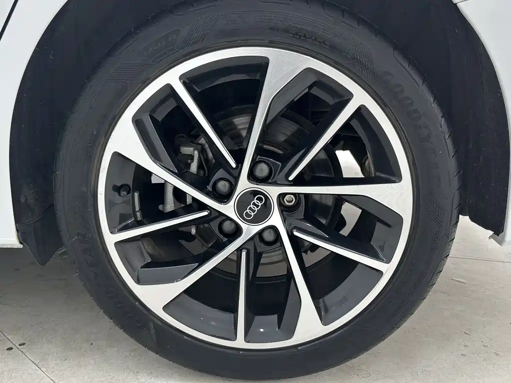 Audi A3 2022 — фото 17