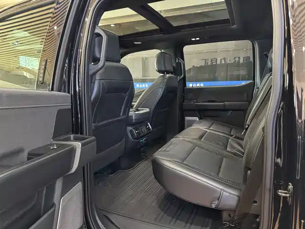Ford F-150 Raptor 2023