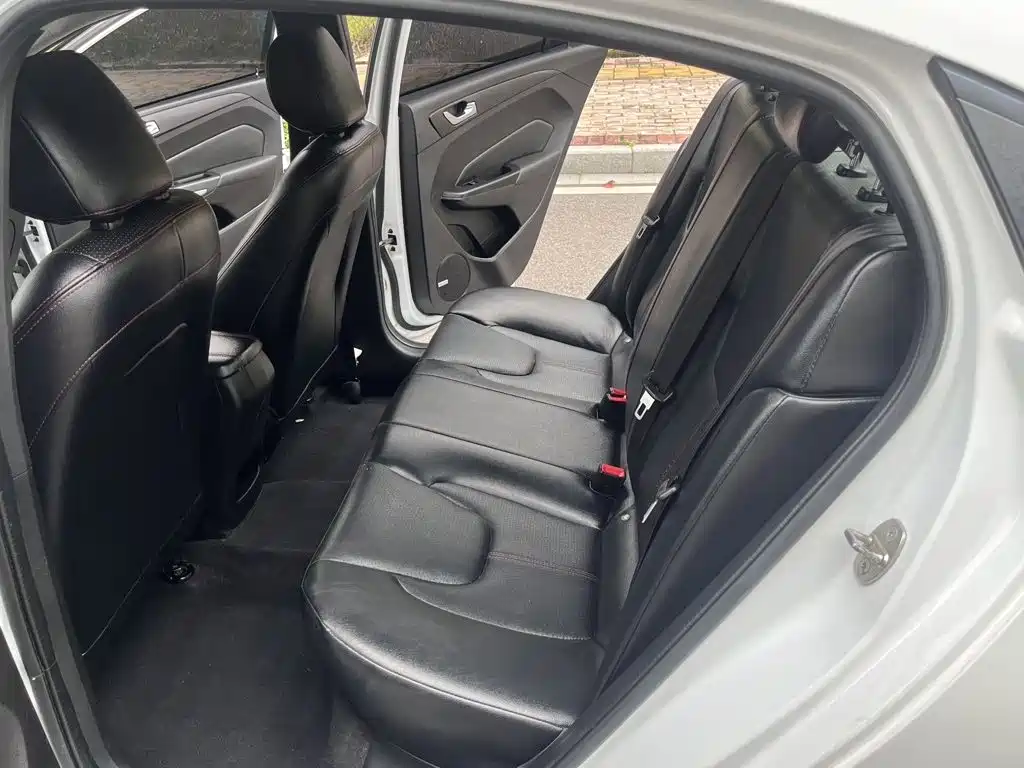 Chery Arrizo 5 2016