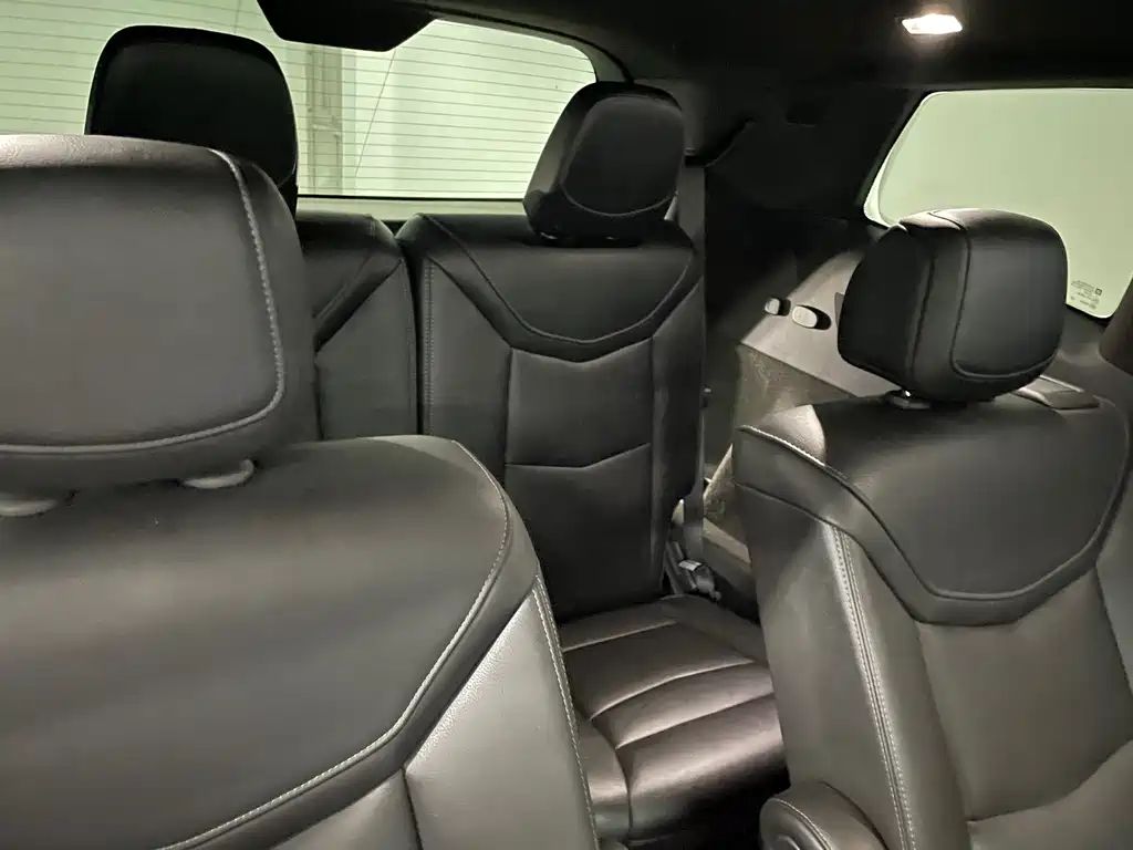 Cadillac XT6 2021 — фото 9