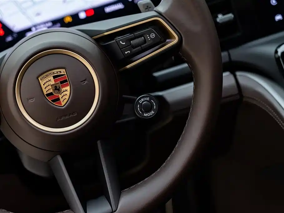Porsche Panamera 2024 — фото 21