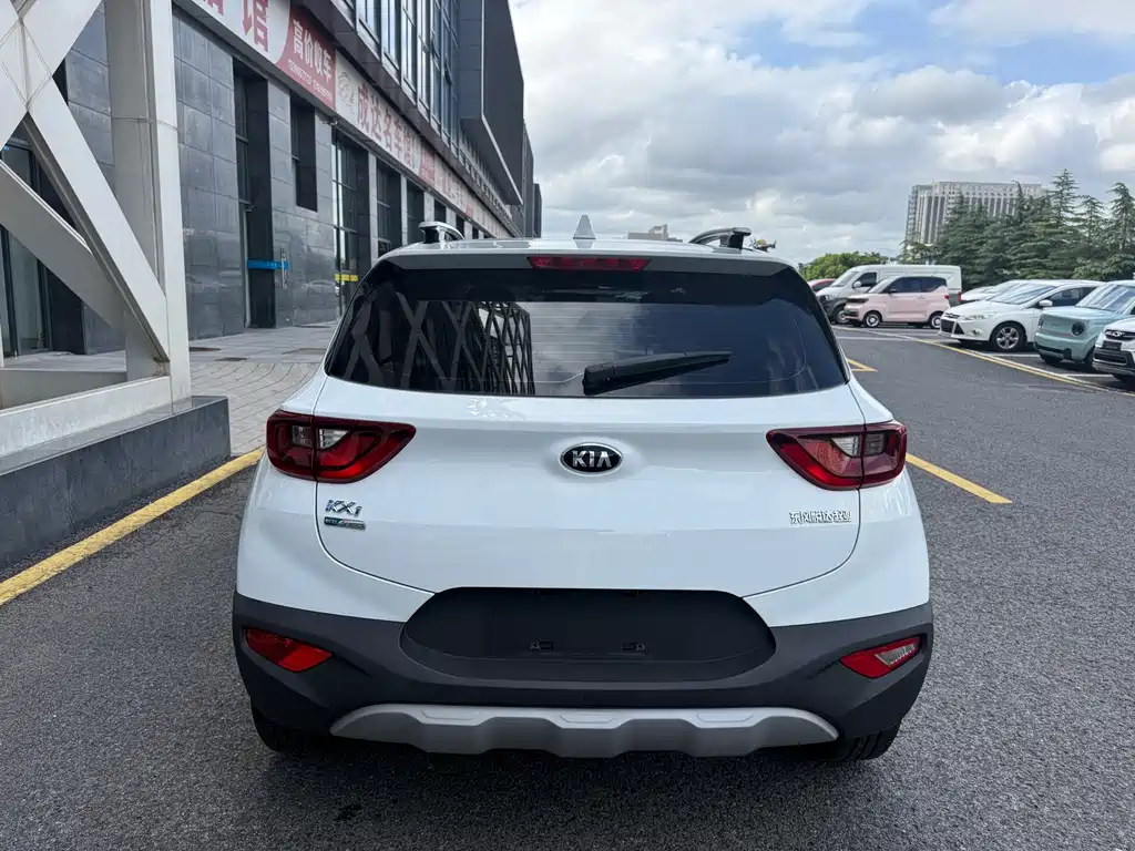 Kia KX1 2019 — фото 17