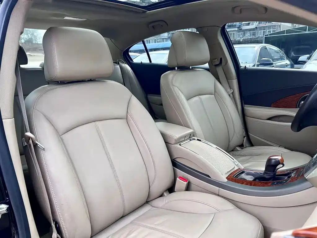 Buick LaCrosse 2012 — фото 17