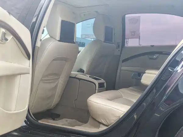 Volvo S80L 2009