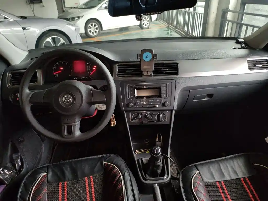 Volkswagen Santana 2016
