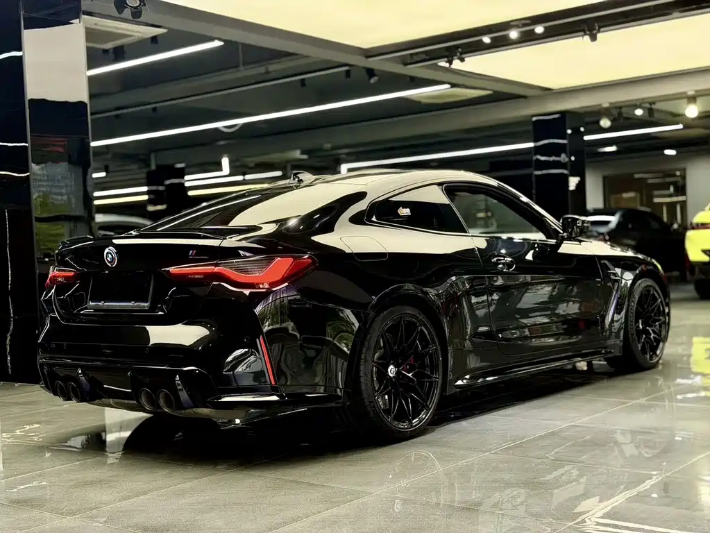 BMW M4 2022 — фото 8