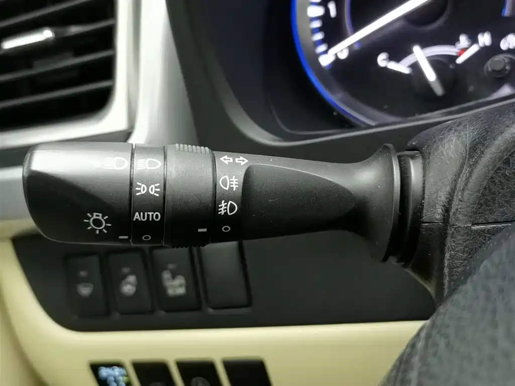 Toyota Highlander 2015 — фото 21