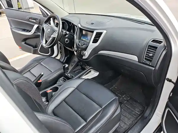 Changan CS35 2016