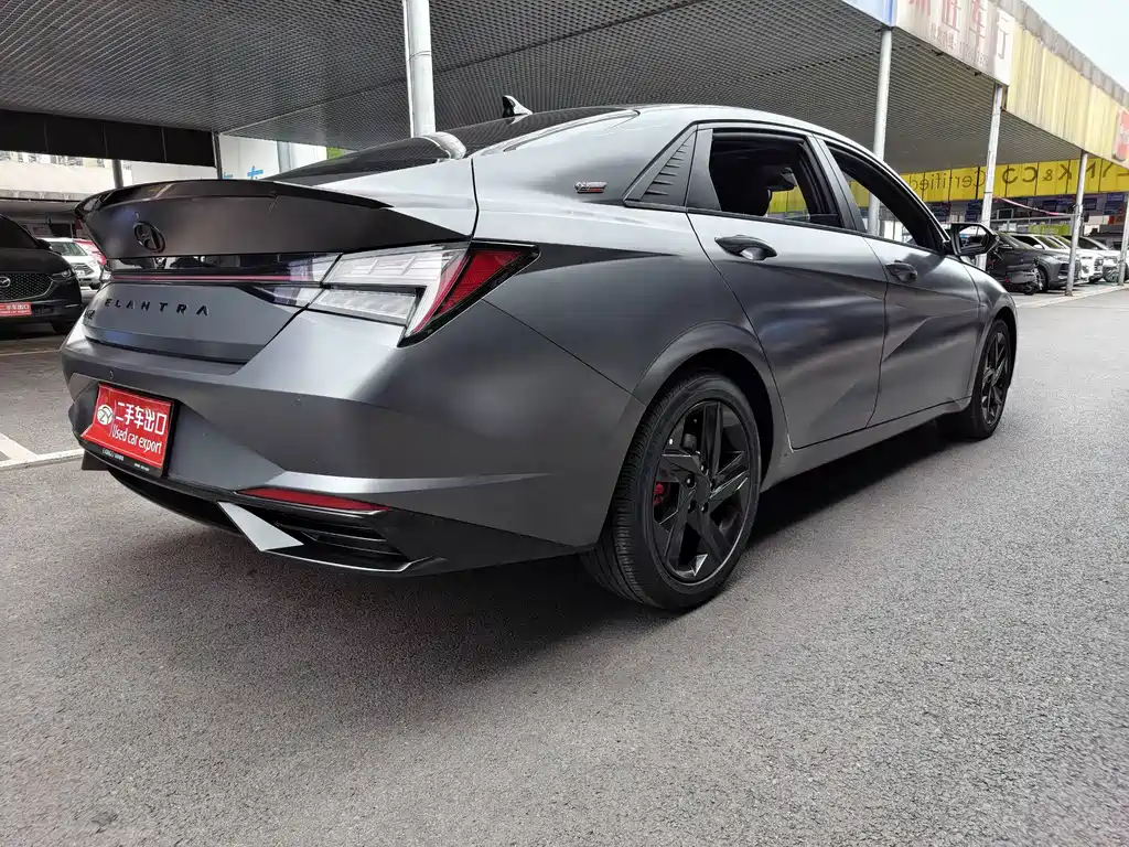 Hyundai Elantra 2023