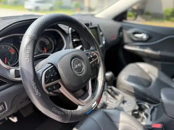 Jeep Cherokee 2018