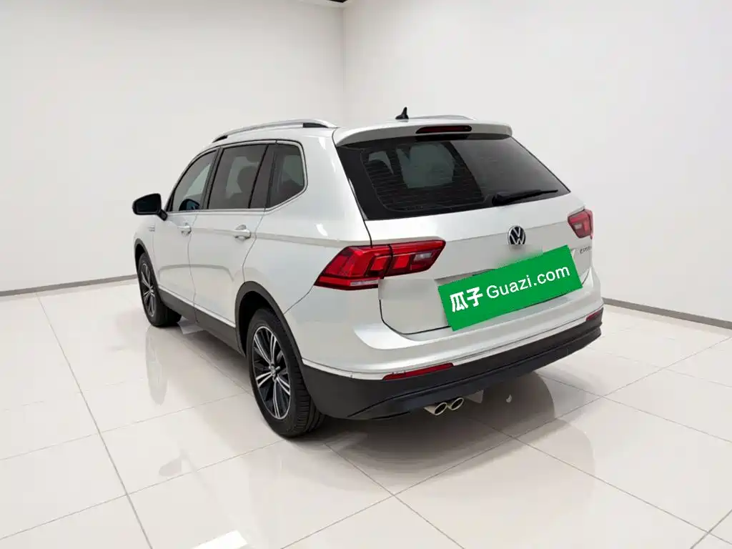 Volkswagen Tiguan L 2021 — фото 4