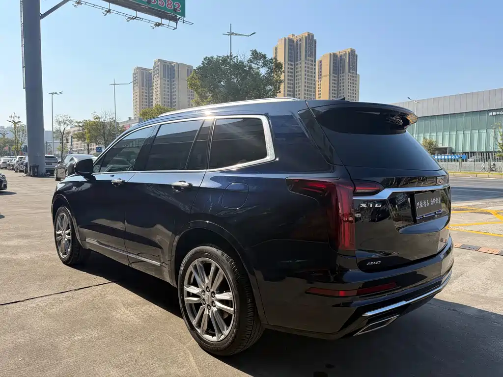 Cadillac XT6 2022 — фото 14